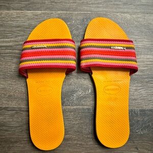 Havaianas slide sandals